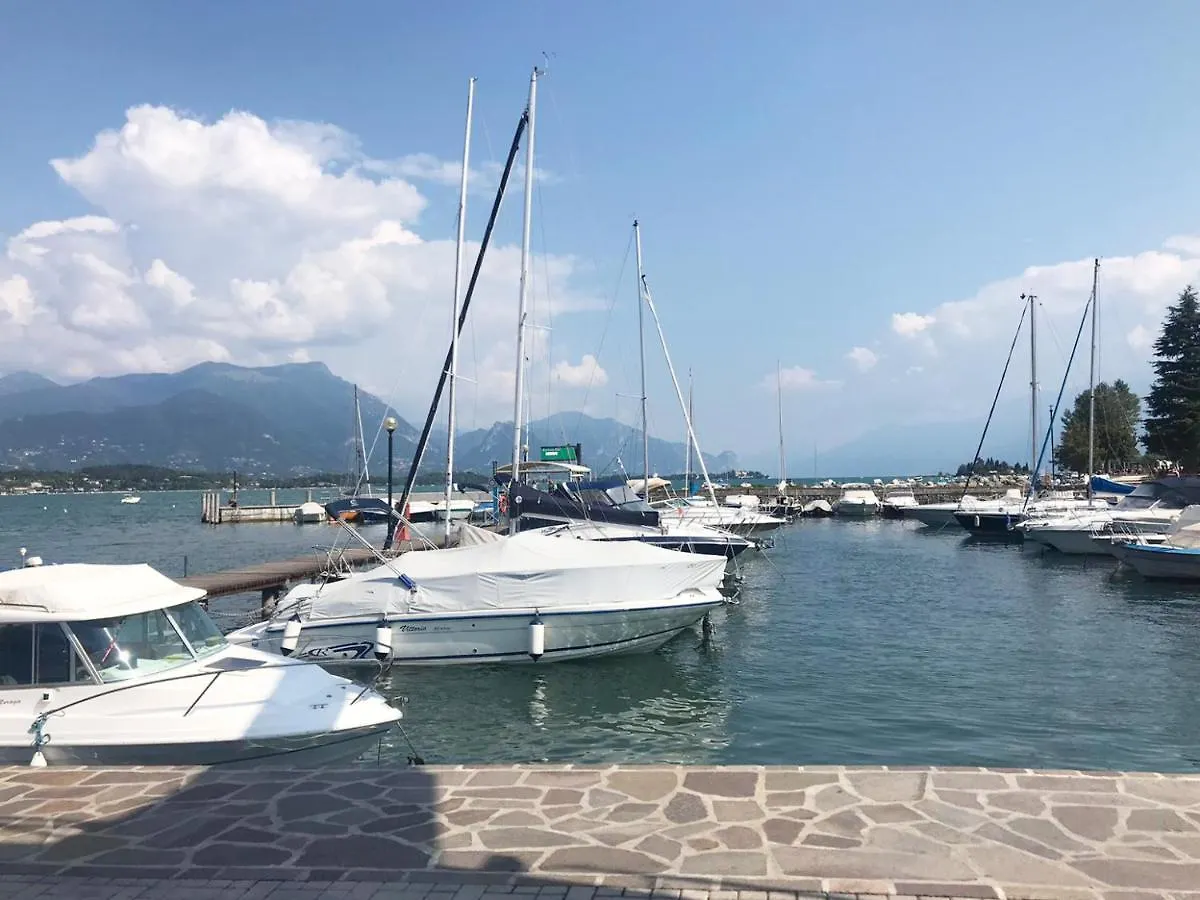 Apartment The Sailor - Residence With Pool Manerba del Garda Italy